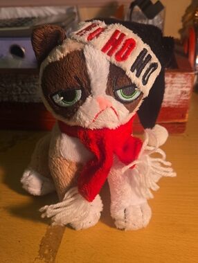 Grumpy Cat Christmas